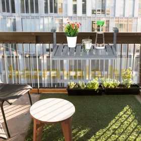   Korlátra szerelhető kávézó asztal fa összecsukható balkon asztal szürke 55x70x65 cm