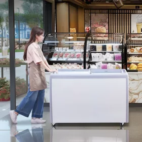   Ipari fagylaltos fagyasztóvitrin 370 literes üvegajtós mélyhűtőláda