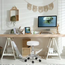   Gurulós szék fehér műbőr kárpittal és lábtartóval 360° forgatható, magasságállítható forgószék