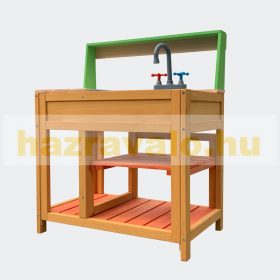   Gyereknek készült szabadtéri játékkonyha, fából készült