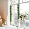 Karácsonyi műfenyő girland 180 cm hosszú, 162 ágas, 8 tobozzal díszített, zöld színű, hajlítható vázas dekoráció