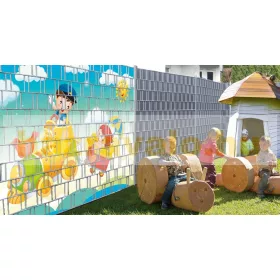 Táblás kerítésbe fűzhető rajzfilm figurás kép 250x180 cm 19 cm-es szalagból műanyag belátásgátló