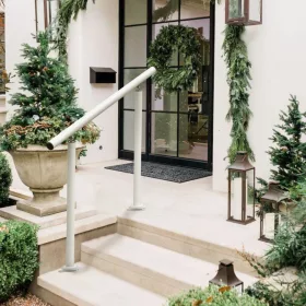   Fehér alumínium kültéri lépcsőkorlát állítható dőlésszögű 1–3 lépcsőfokhoz