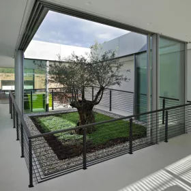   Drótköteles korlátoszlop fekete 107x2,5x5 cm rozsdamentes acél erkélykorlát 