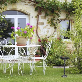   Madáritató 40x18x20 cm álló antik öntössvas madárfürdető állványos tál kerti dekoráció fekete-ezüst