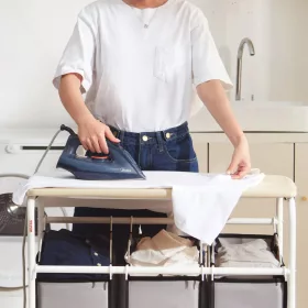   3 részes gurulós szennyestartó vasalódeszkával 23 kg teherbírású mosodai kocsi többfunkciós szennyestartó láda 