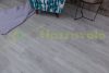 SPC padlólap Woodlook Moon Grey színben, 180X1220 mm fahatású vízálló, kopásmentes parketta burkolat