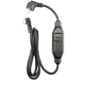   Tápkábel bekötő vezeték  Jégmentesítő, hóolvasztó kültéri szőnyeg járda fűtéshez kapcsolóval  1,8 méter