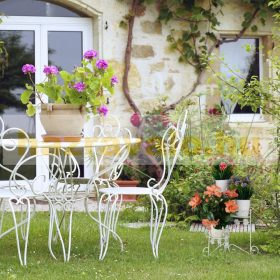   Beltéri és kültéri fém virágtartó állvány 3 polcos fehér színben 