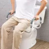 WC-ülőke magasító kapaszkodóval 8,9 cm emelés, 136 kg teherbírás, alumínium karfás toalettmagasító kerek WC-hez