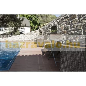   WPC padlólap rögzítő tipli csavarral 6x60 mm méretben. WoodLook