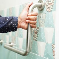 Fürdőszobai kapaszkodó